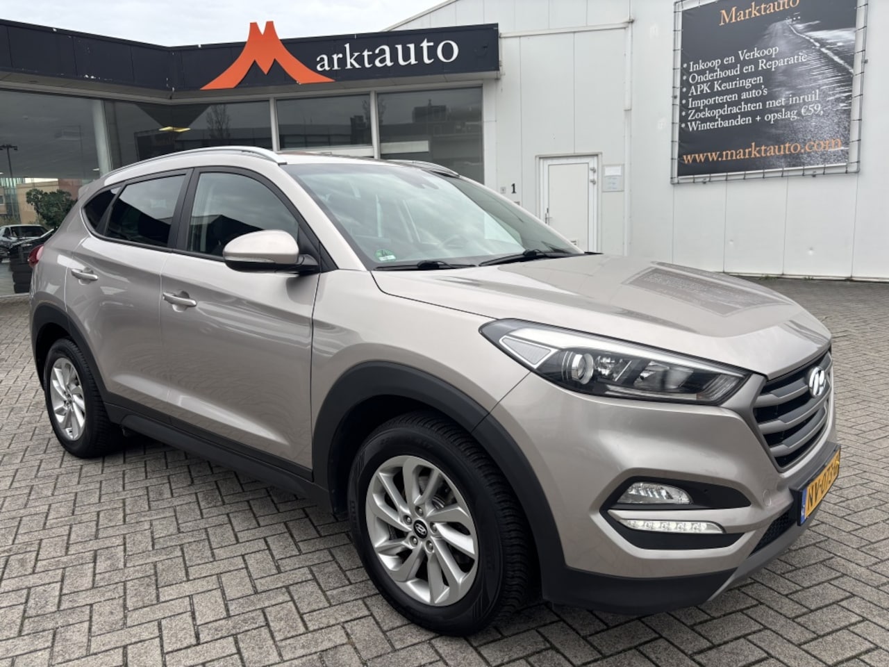 Hyundai Tucson - 1.6 T-GDi Comf. 4WD Camera Trekhaak Navi Lane-ass - AutoWereld.nl