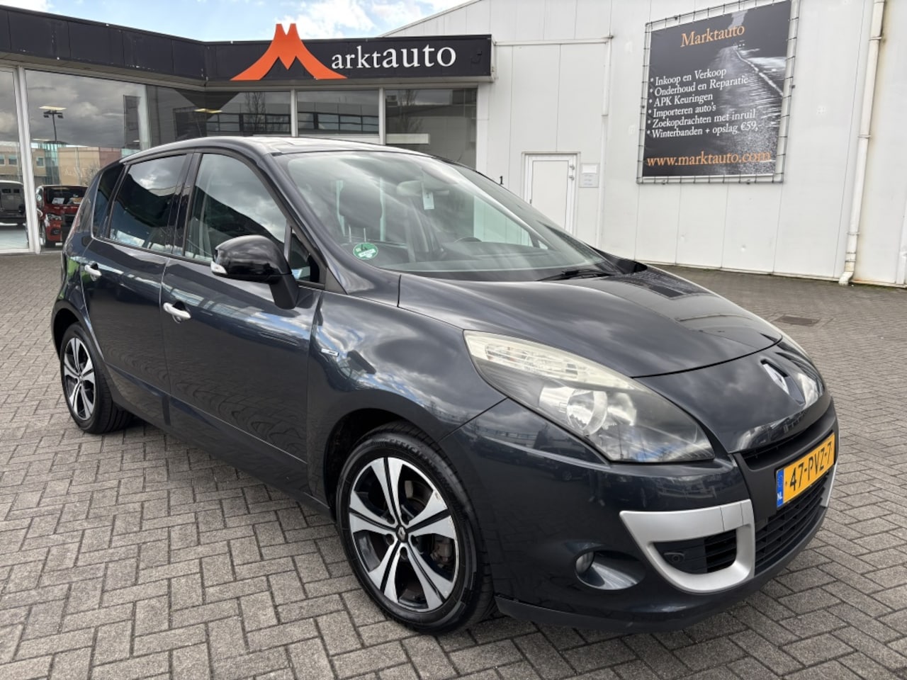 Renault Scénic - 1.4 TCe Bose Panorama Camera Navi PDC Cruise - AutoWereld.nl