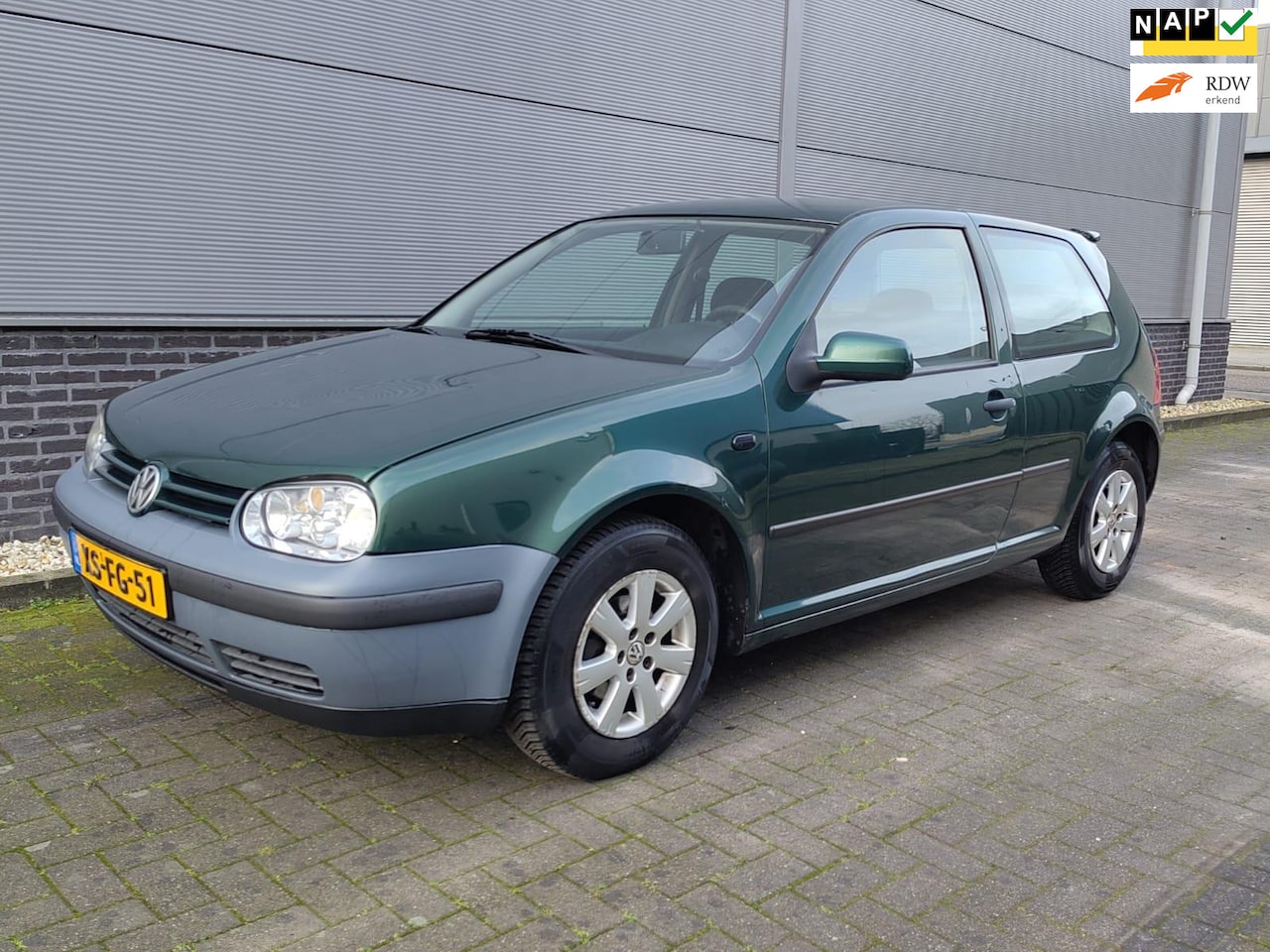 Volkswagen Golf - 1.6 - NAP - APK tot 17-12-2026 - AutoWereld.nl
