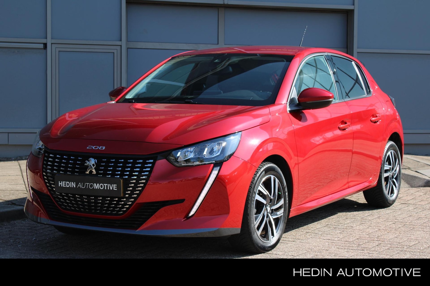 Peugeot 208 - 1.2 100PK Allure Automaat | Navigatie | Stoelverwarming | Camera | Cruise Control | Apple - AutoWereld.nl