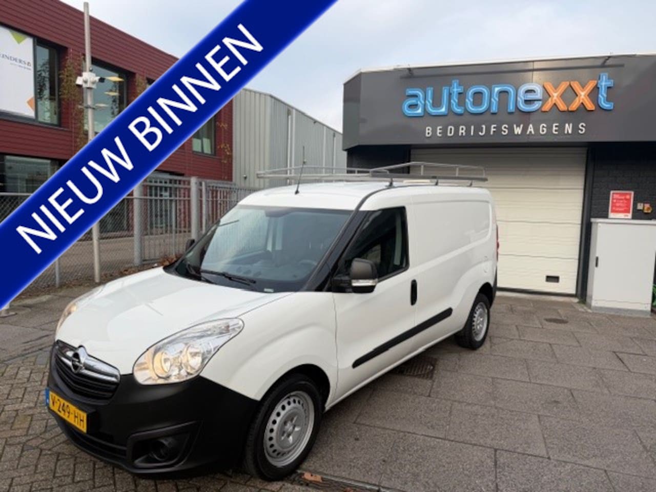 Opel Combo - 1.3 CDTi L2H1 Edition AIRCO I NAVI I TREKHAAK I IMPERIAAL I EURO 6 I LAGE KILOMETERS - AutoWereld.nl