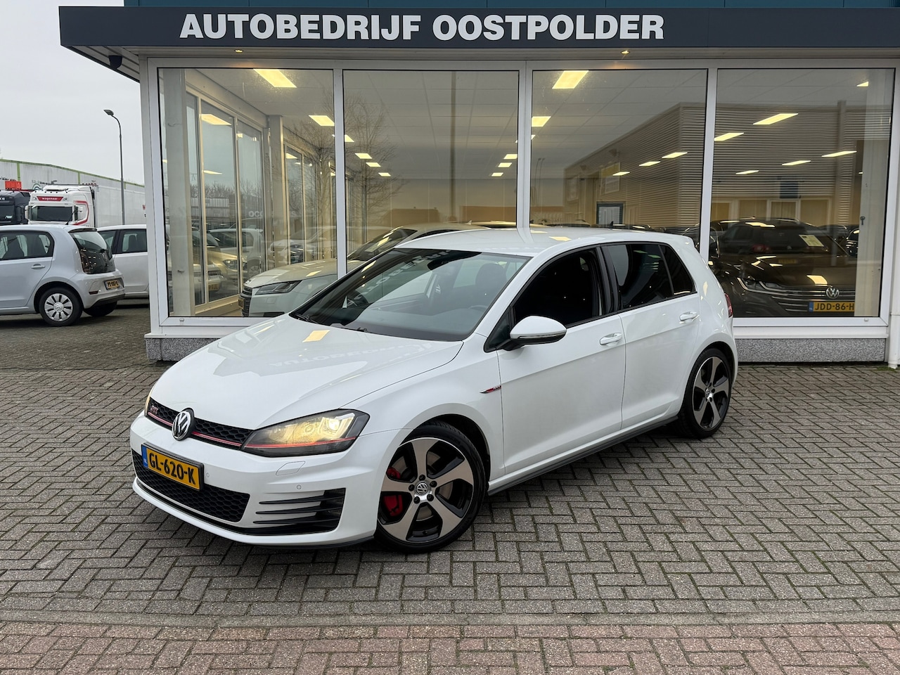 Volkswagen Golf - 2.0 TSI GTI Performance 2.0 TSI GTI Performance - AutoWereld.nl