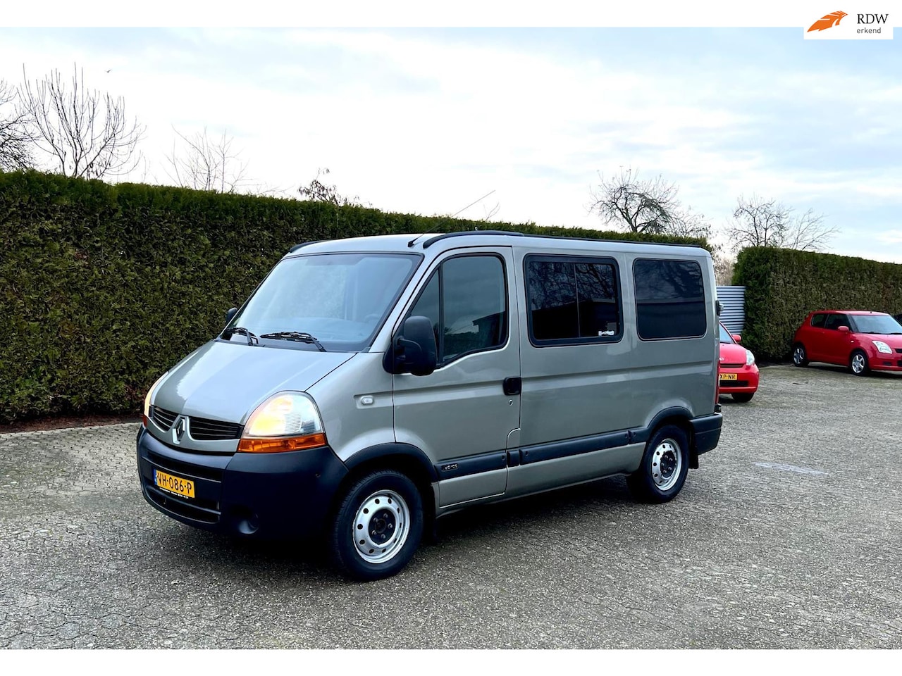 Renault Master - T28 2.5 dCi L1H1 Rolstoel/Lift/Airco/Automaat/Apk-Nieuw - AutoWereld.nl