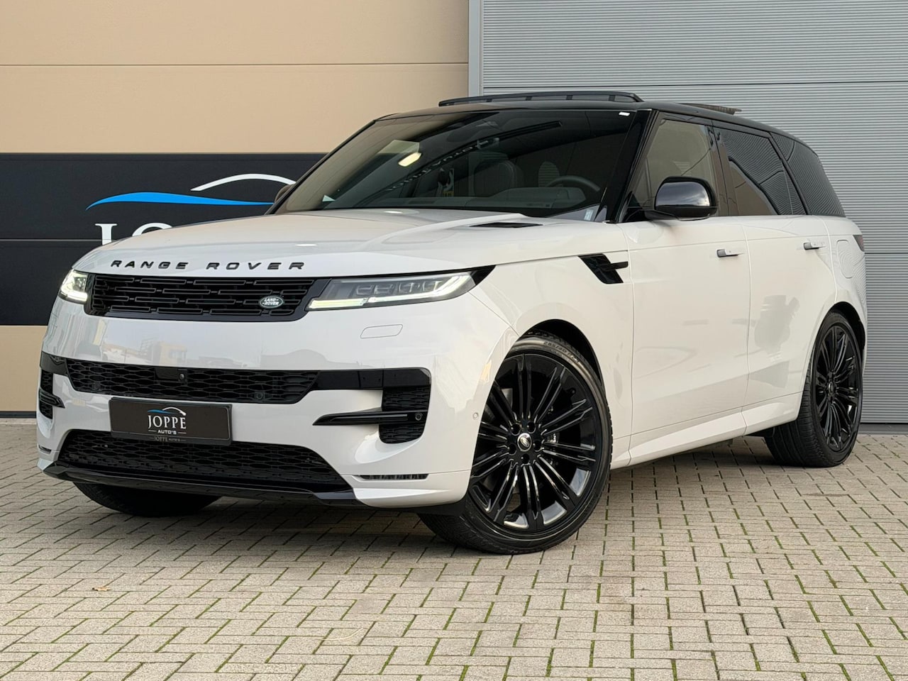 Land Rover Range Rover Sport - 3.0 P460e Dynamic SE PHEV |Pano|23inch|Borasco grey|Meridian3D|Blackpack|Trekhaak - AutoWereld.nl