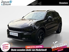 Lynk & Co 01 - 1.5 Black Edition Apple Carplay/Android Auto , stoelverwarming , panoramadak , navigatiesy