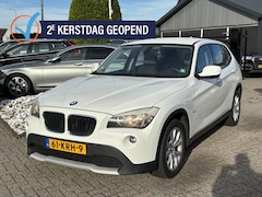 BMW X1 - sDrive18D Executive 2010 Wit Zeer Netjes