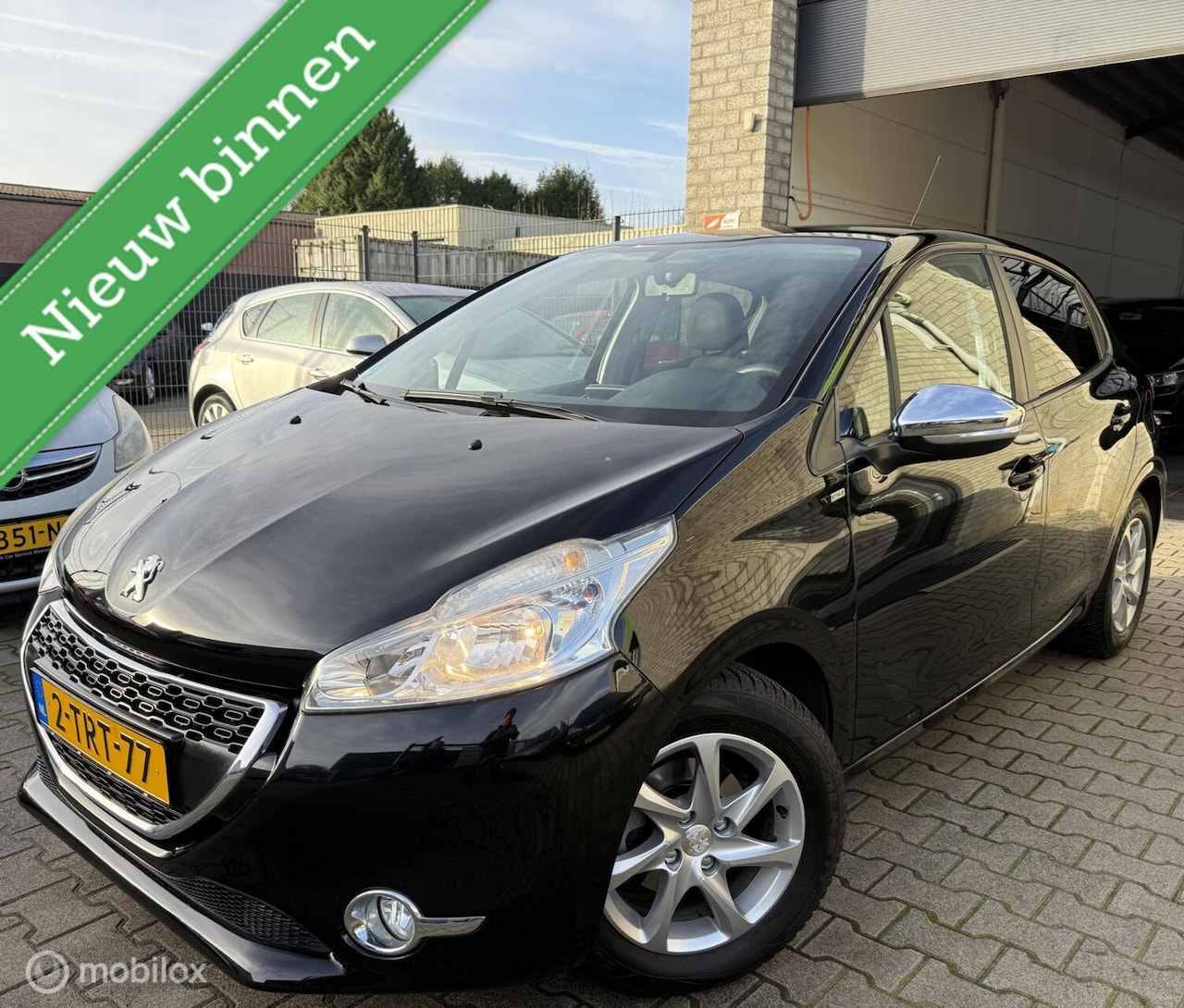 Peugeot 208 - 1.2 VTi Style / Dealer onderhouden / 115.000KM! - AutoWereld.nl