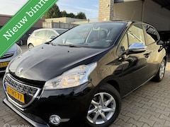 Peugeot 208 - 1.2 VTi Style / Dealer onderhouden / 115.000KM
