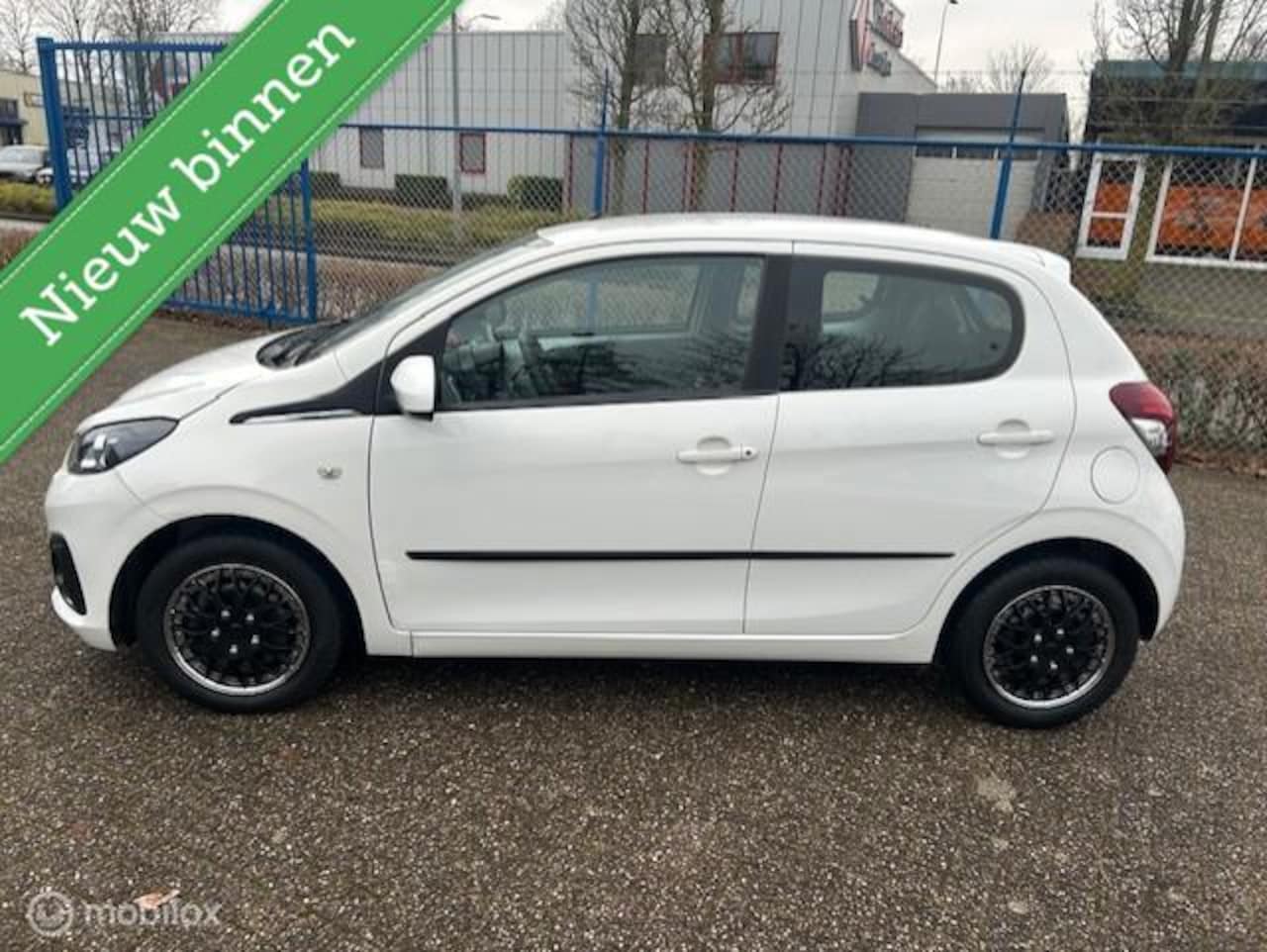 Peugeot 108 - 1.0 e-VTi Access 1.0 e-VTi Access - AutoWereld.nl