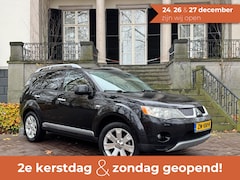 Mitsubishi Outlander - 2.4 Intense+4WD 7P Automaat Leder Sch-Dak Navi Camera Keyless Go Airco Cruise Ctr