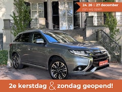 Mitsubishi Outlander - PHEV Instyle Autom Navi Camera 360C Xenon Leder Stoelverw Climate Cruise Ctr Full Options