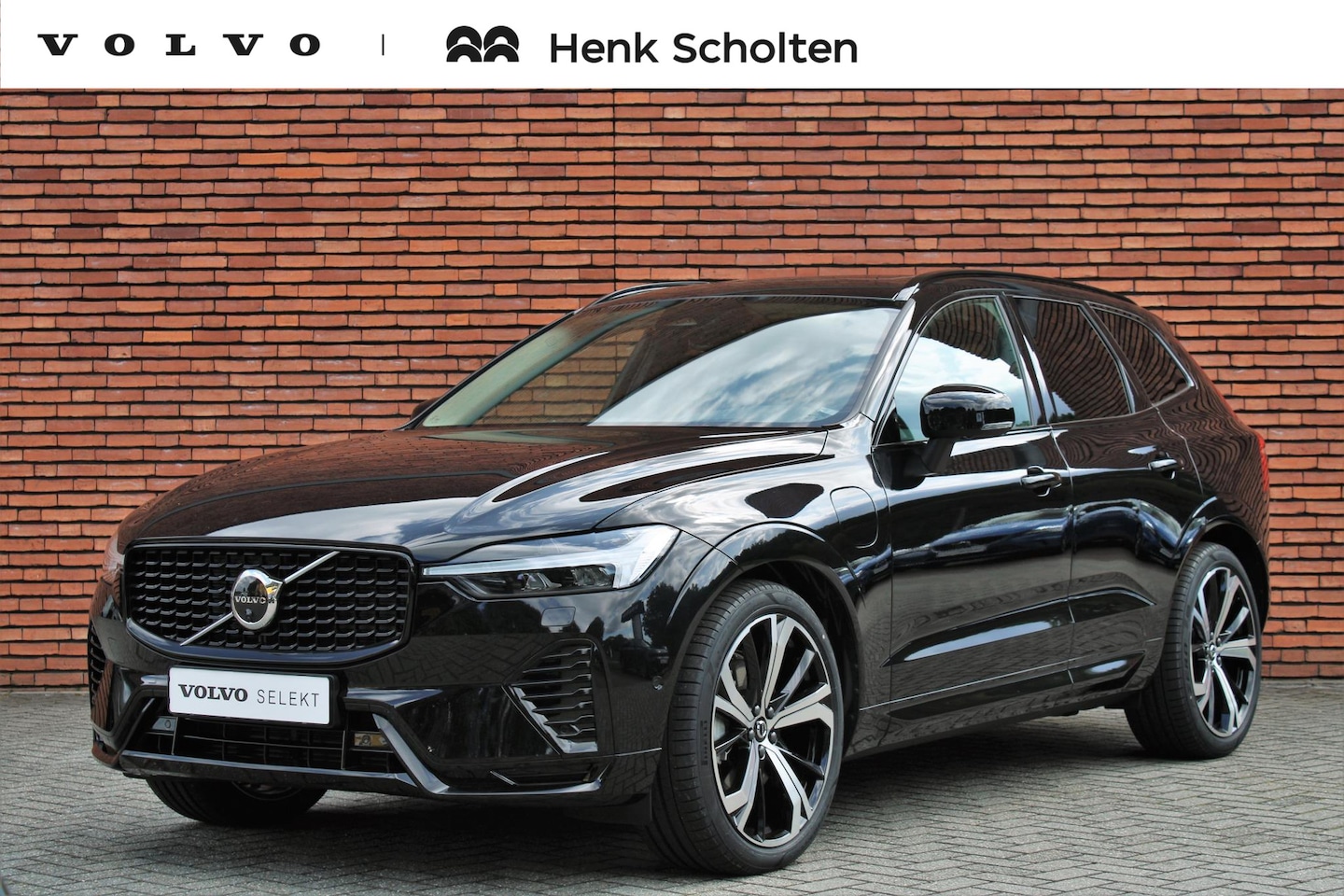 Volvo XC60 - T8 Plug-in hybrid AWD Ultra Dark | | Nieuwe auto | Luchtvering | Trekhaak Semi-Elektrisch - AutoWereld.nl