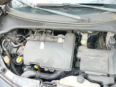 Renault Clio - 1.2-16V Rip Curl