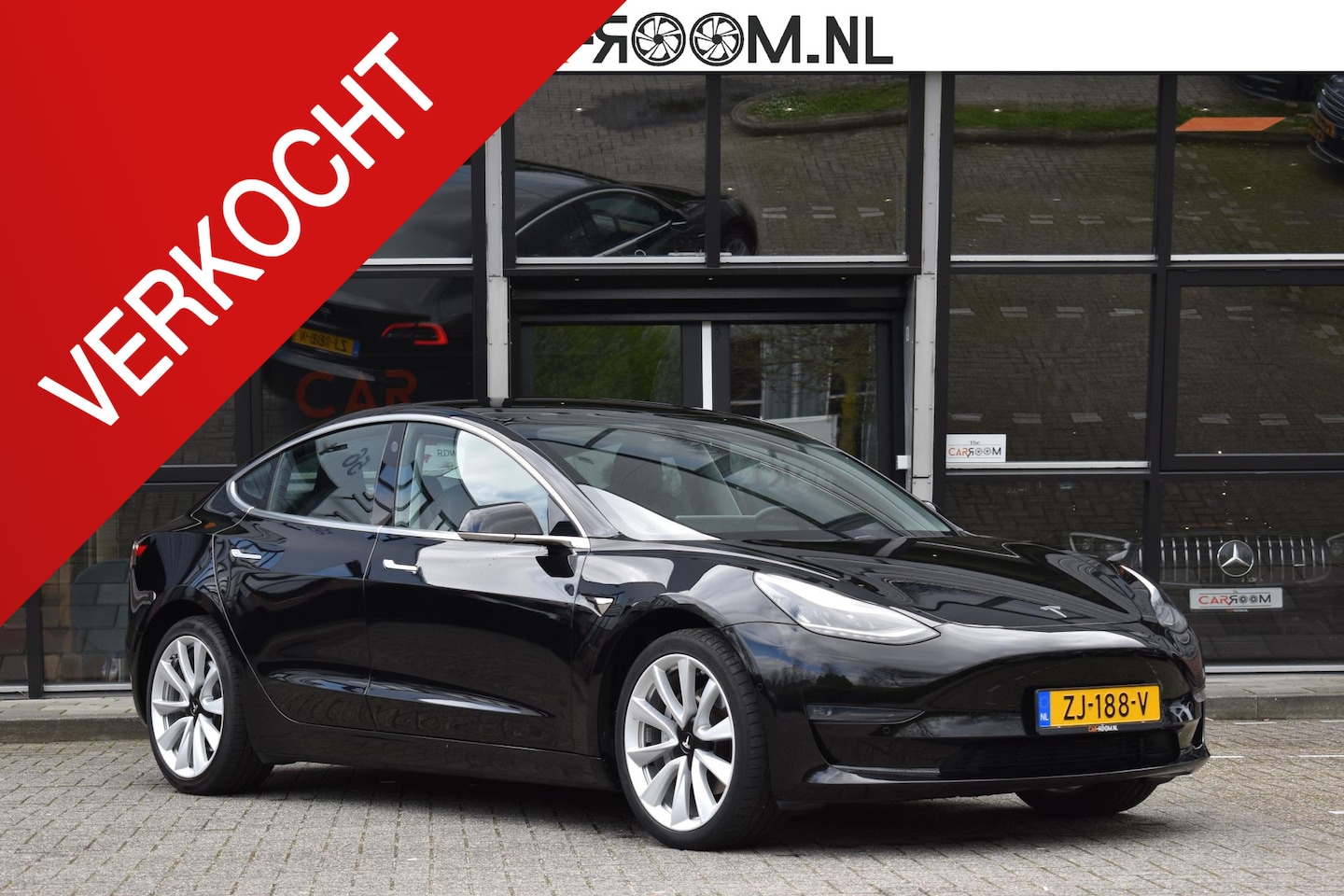 Tesla Model 3 - Long Range RWD Long Range AWD 75 kWh Tesla Model 3 Long Range Autopilot Pano 19"inch  AWD - AutoWereld.nl