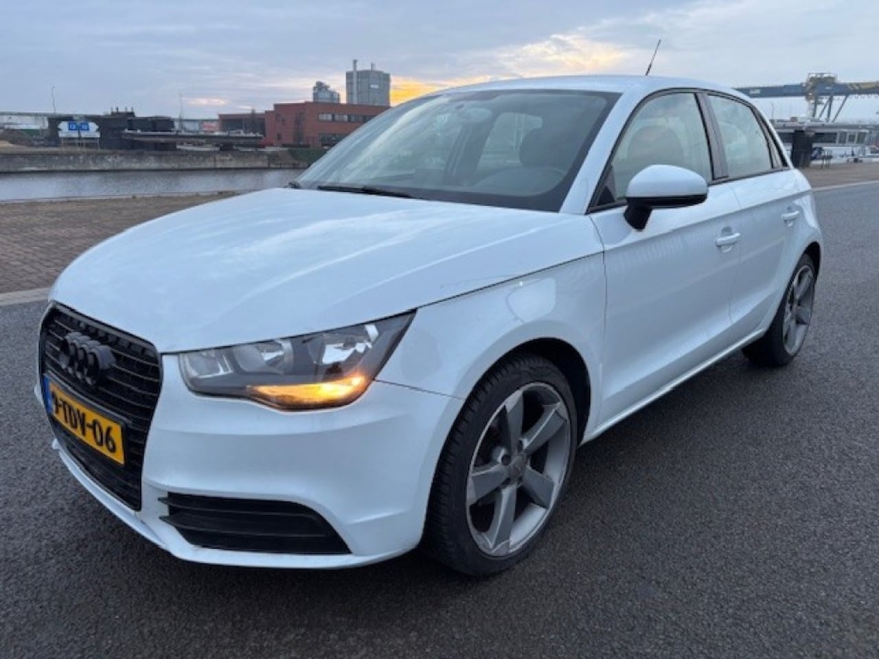 Audi A1 - 1.2 TFSI Attraction Pro Line Business 1.2 TFSI Attraction Pro Line Business - AutoWereld.nl