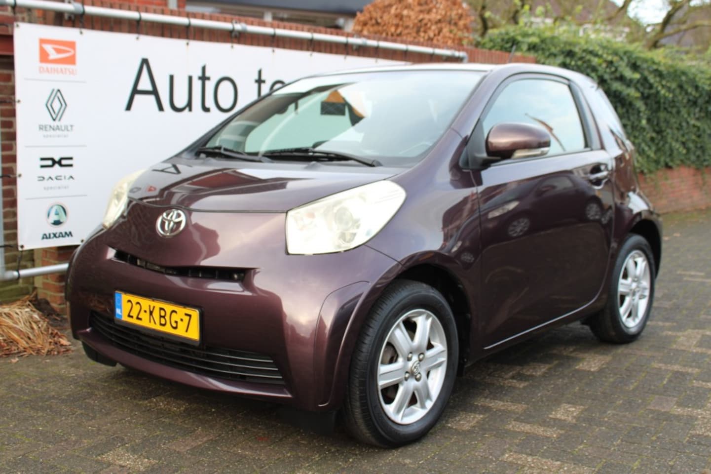 Toyota iQ - 1.0 12V Comfort - AutoWereld.nl