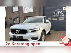 Volvo XC40 - 1.5 T2 Momentum