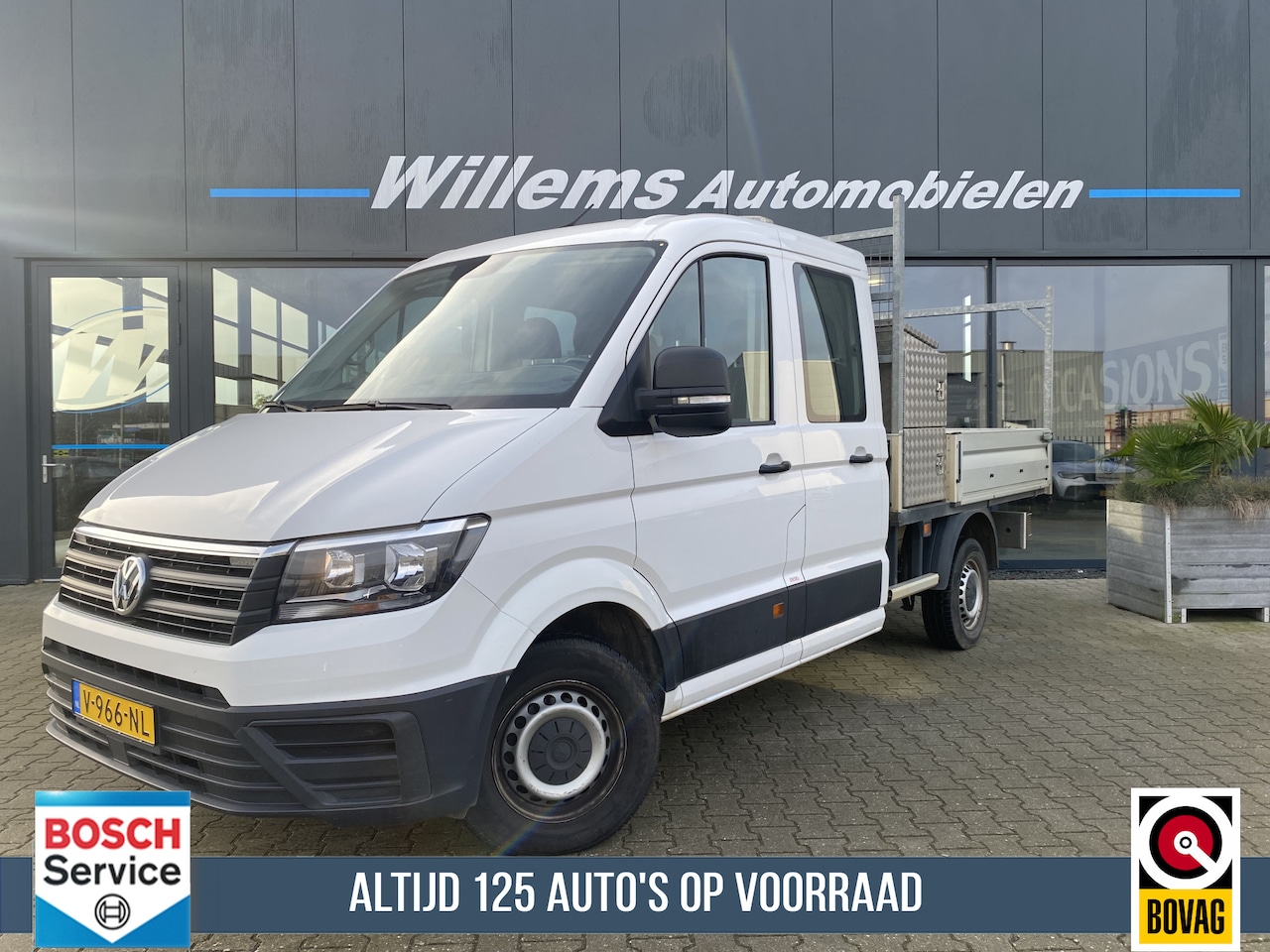 Volkswagen Crafter - 35 2.0 TDI L3 DC Trendline 3 Zits , Trekhaak , gereedschaps opbergkist - AutoWereld.nl