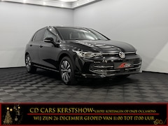 Volkswagen Golf - 8.5 1.5 TSI Life Edition Parkeersensoren, Navi, Winterpakket, Virtual desk, Sfeerverlichti