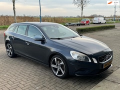 Volvo V60 - 1.6 Drive R-Design 115pk 2011 Grijs NAP