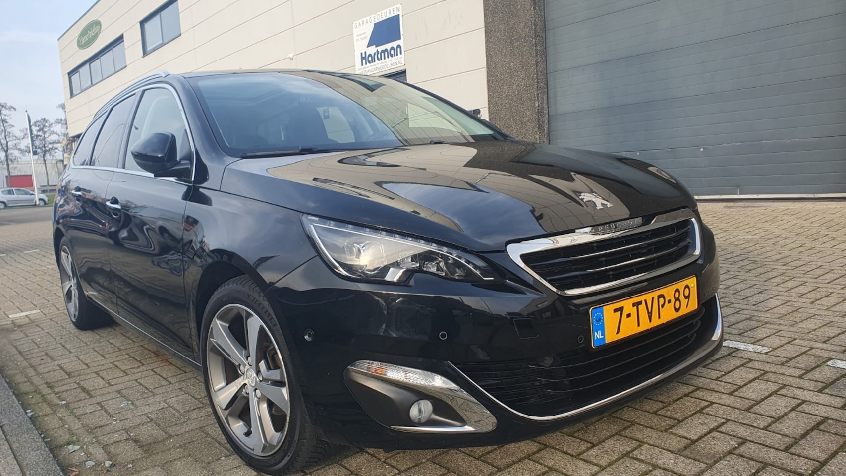 Peugeot 308 SW - 1.2 e-THP Première 1.2 e-THP Première - AutoWereld.nl