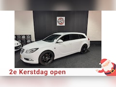 Opel Insignia Sports Tourer - 2.0 T OPC LINE AUTOMAAT STL VERW PDC XENON
