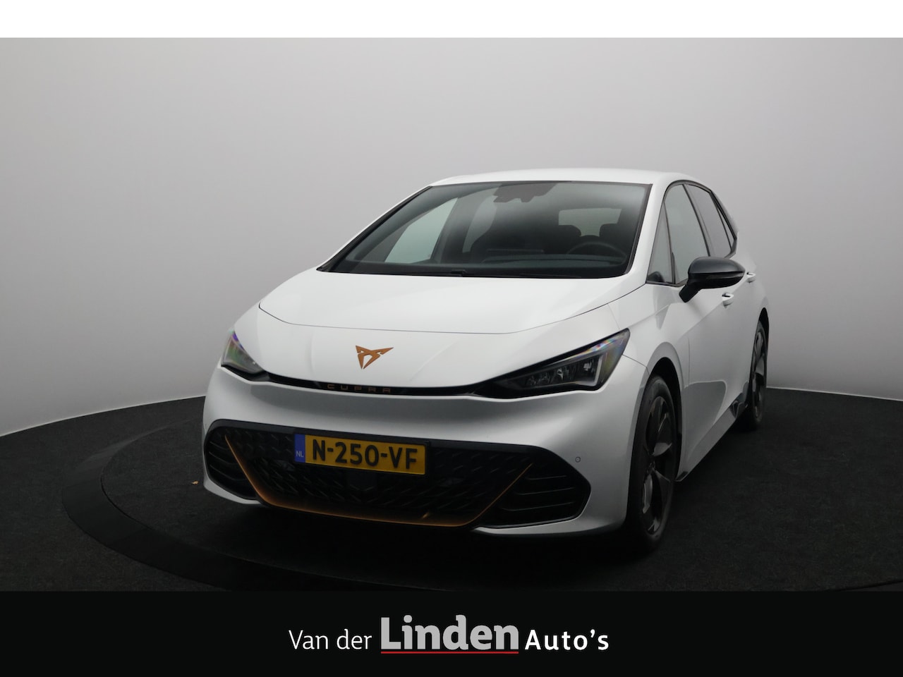 CUPRA Born - Performance One 62 kWh SOH 92,9% | Camera | Led | Carplay&Android | Navigatie - AutoWereld.nl