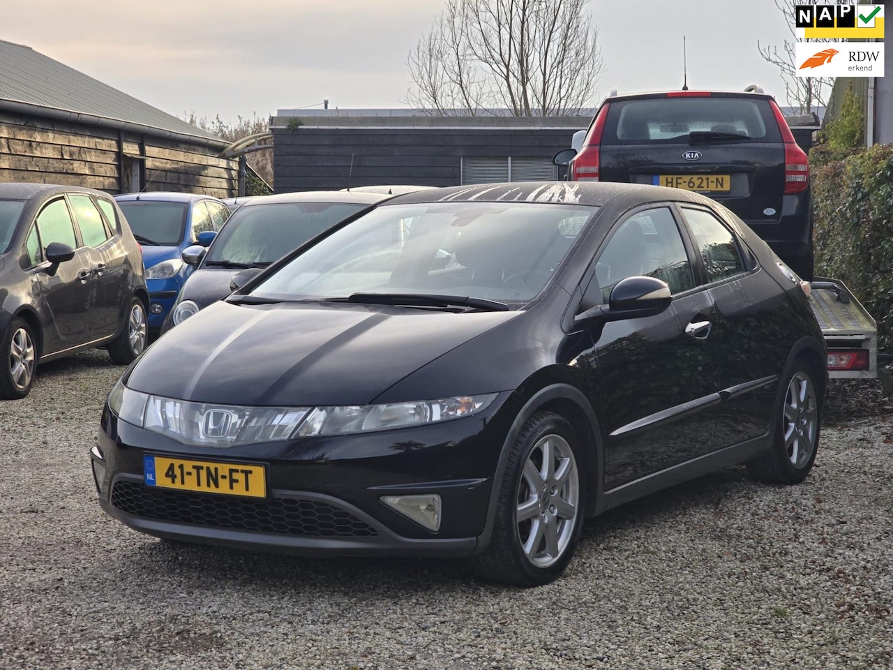 Honda Civic - 1.8 Sport Climate/Trekhaak/Licht-Regensensor - AutoWereld.nl