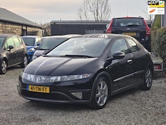 Honda Civic - 1.8 Sport Climate/Trekhaak/Licht-Regensensor