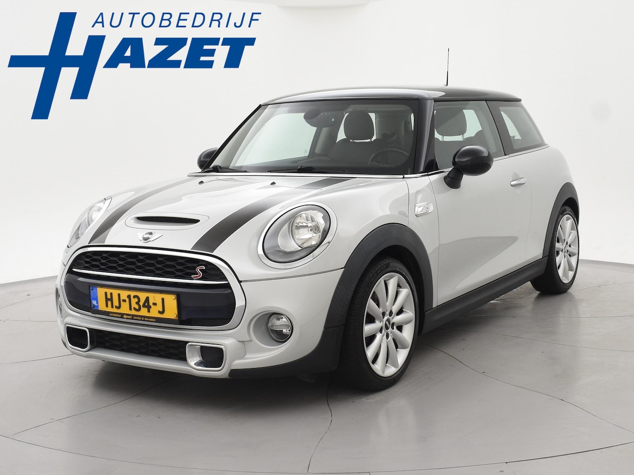 MINI Cooper S - Mini 2.0 192 PK WHITE SILVER + BRUIN LEDER | CHILI | STOELVERW. | BREEDBEELD NAVIGATIE - AutoWereld.nl