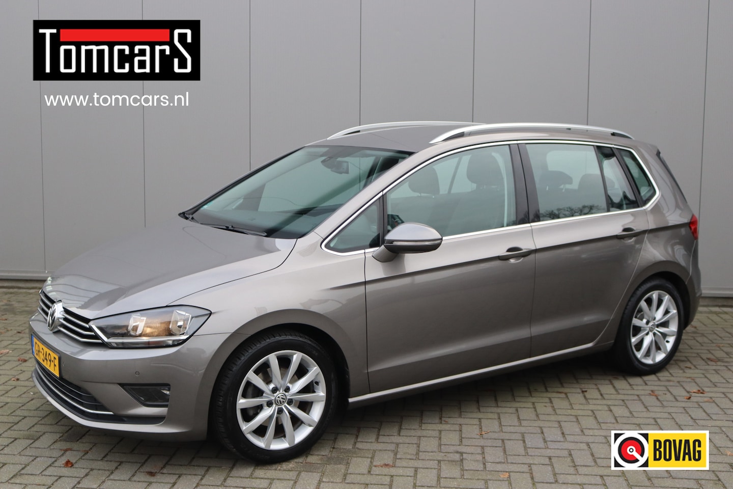 Volkswagen Golf Sportsvan - 1.4 TSI 125PK Automaat Highline Navigatie/Camera/Cruise-control/Parkeerhulp - AutoWereld.nl