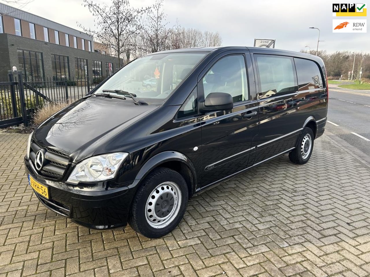 Mercedes-Benz Vito - 113 CDI 320 Lang DC Standaard 2011! AIRCO! Nette auto! - AutoWereld.nl
