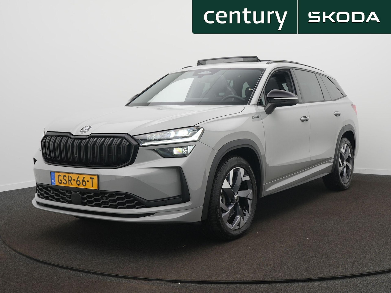 Skoda Kodiaq - 1.5 TSI MHEV Sportline Business 7p / Panodak / Elek. Trekhaak / Camera - AutoWereld.nl