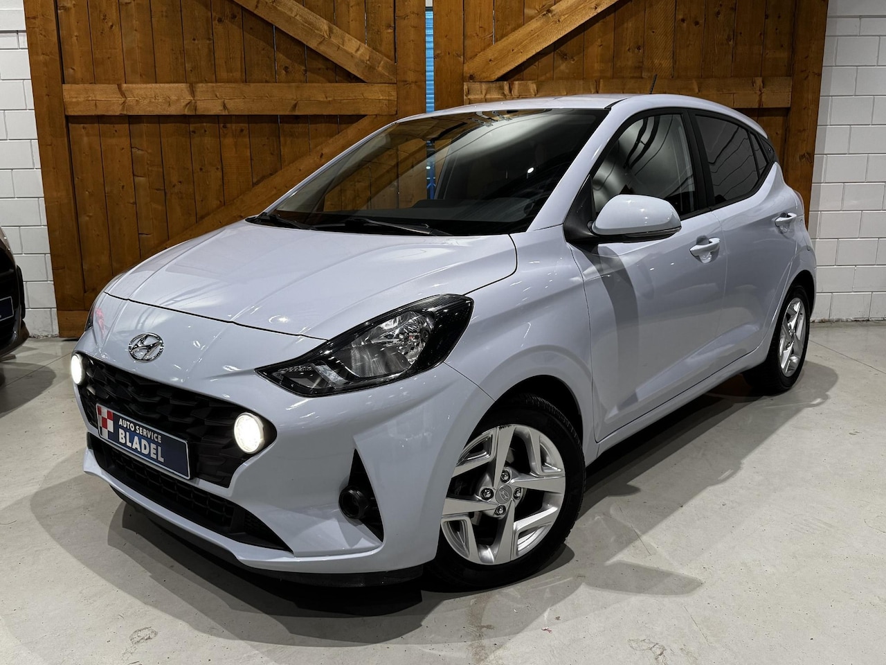 Hyundai i10 - 1.0 Comfort 5 Drs Apple carplay/Airco/ Camera - AutoWereld.nl