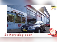 Ford Focus Coupé-Cabriolet - 2.0-16V Titanium