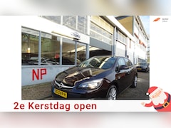 Opel Astra - 1.4 Turbo Design Edition