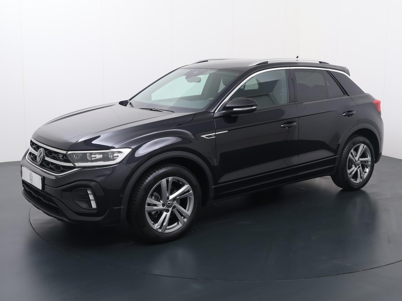 Volkswagen T-Roc - 1.5 TSI R-Line | 150 PK | Automaat | Trekhaak | R-Line | Apple Carplay/Android Auto | - AutoWereld.nl