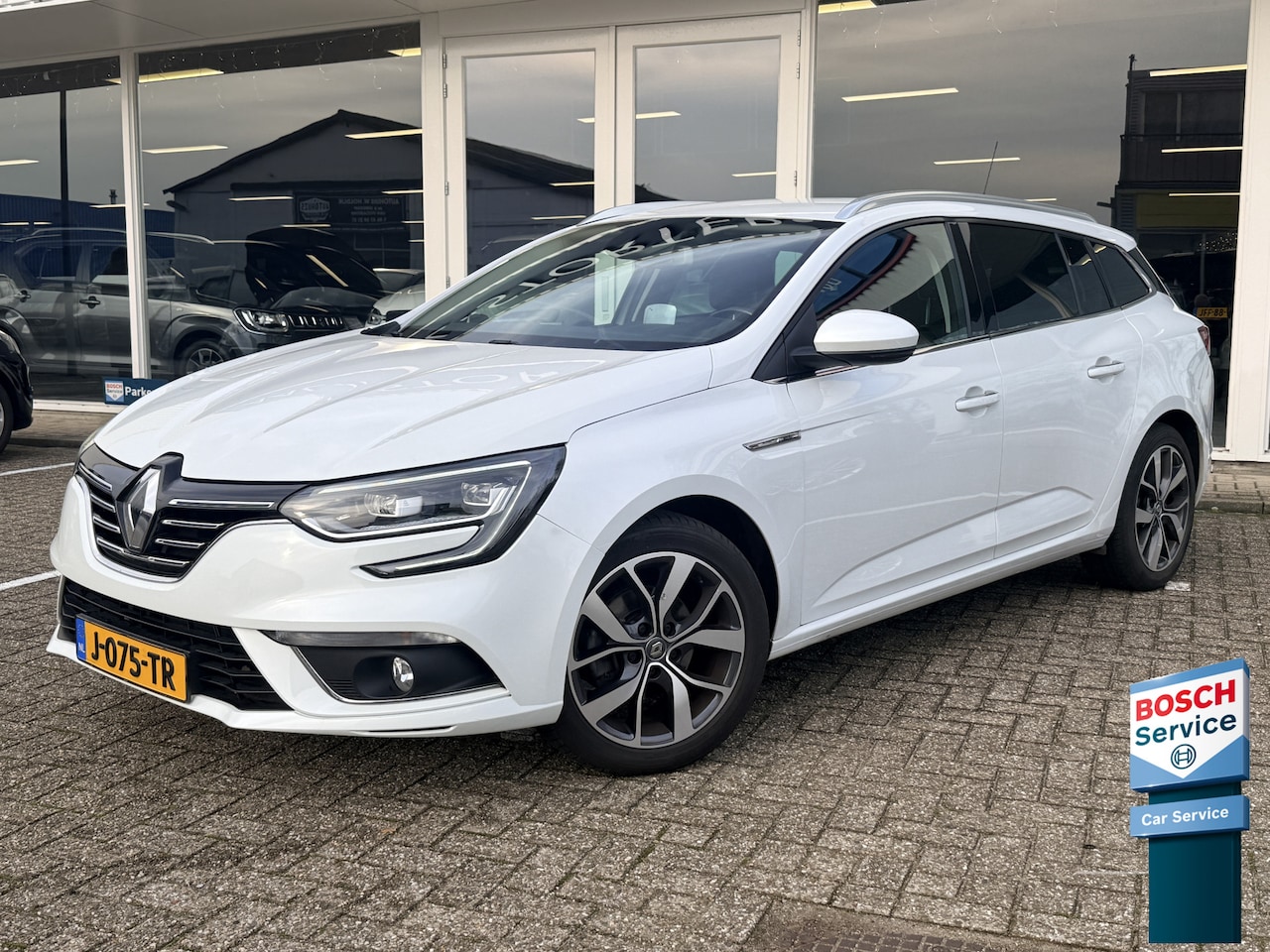Renault Mégane Estate - 1.2 TCe Bose Edition | LED | Keyless | HUD | Carplay/Android | Adapt. Cruise | Stuur- en s - AutoWereld.nl