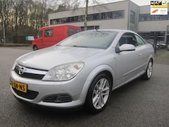 Opel Astra TwinTop - 1.8 Temptation LEDER AUTOMAAT PDC LEES TEKST
