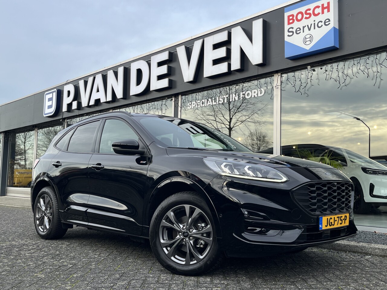 Ford Kuga - 2.5 PHEV ST-Line X 225pk/165kW e-CVT Automaat | 51934 | Elektr. trekhaak | Driver Assistan - AutoWereld.nl