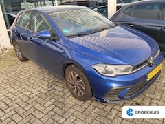 Volkswagen Polo - 1.0 TSI Life 96pk DSG/AUTO | Trekhaak | Adaptief cruise control | Navigatie via app connec