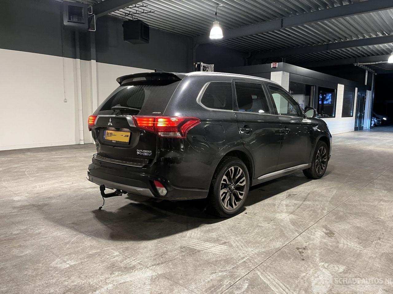 Mitsubishi Outlander - 2.0 PHEV instyle NL NAP!