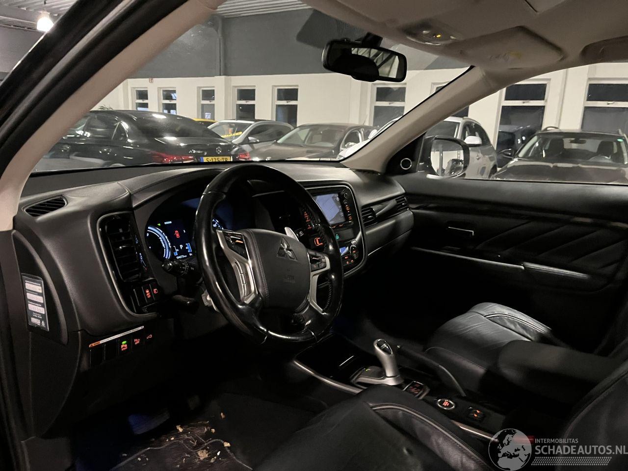 Mitsubishi Outlander - 2.0 PHEV instyle NL NAP!