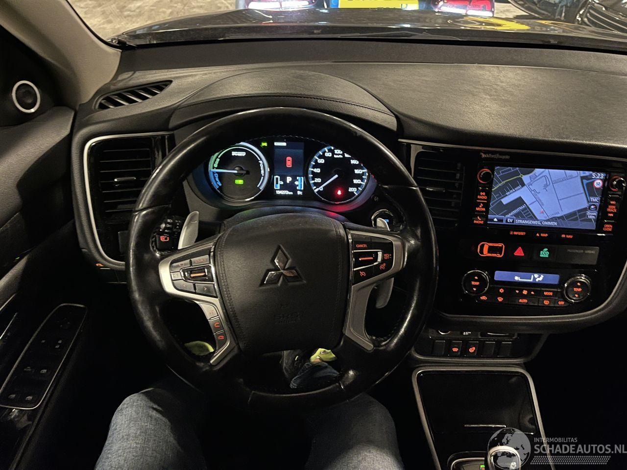 Mitsubishi Outlander - 2.0 PHEV instyle NL NAP!