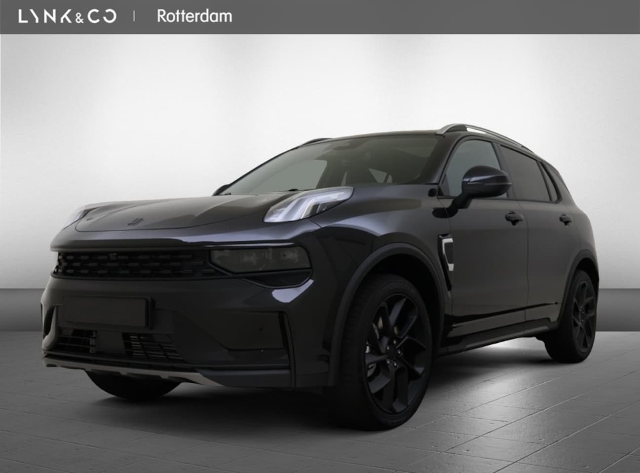 Lynk & Co 01 - | Rijklaar | BLACK EDITION | Zwarte hemel | - AutoWereld.nl