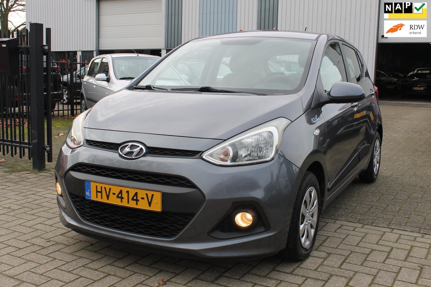 Hyundai i10 - 1.0i i-Motion Comfort Navi Clima 1e Eigenaar! - AutoWereld.nl