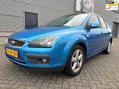 Ford Focus - 1.6-16V Futura Airco-Cruise controle-Elektrische ramen-NAP