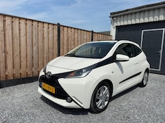 Toyota Aygo - 1.0 VVT-i x-wave Automaat | Camera | Nieuwe APK