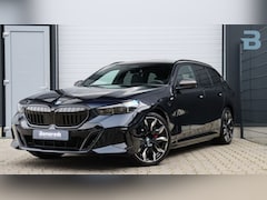 BMW 5-serie Touring - 530e xDrive M-Sport Pro | Stoelventilatie | Bowers & Wilkins | M Carbon exterieur | Onders