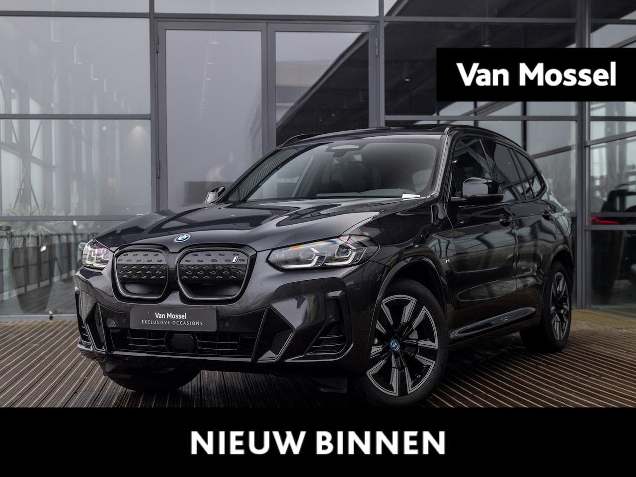 BMW iX3 - Executive 80 kWh | Panoramadak | Adaptieve Cruise-Control | Stoelmemory | Sfeerverlichting - AutoWereld.nl